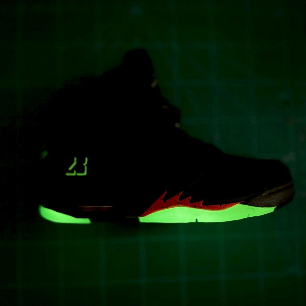 Air Jordan 5 OG “Halloween”