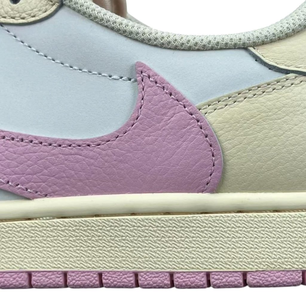 Jordan 1 Retro Low OG SP Travis Scott Shy Pink