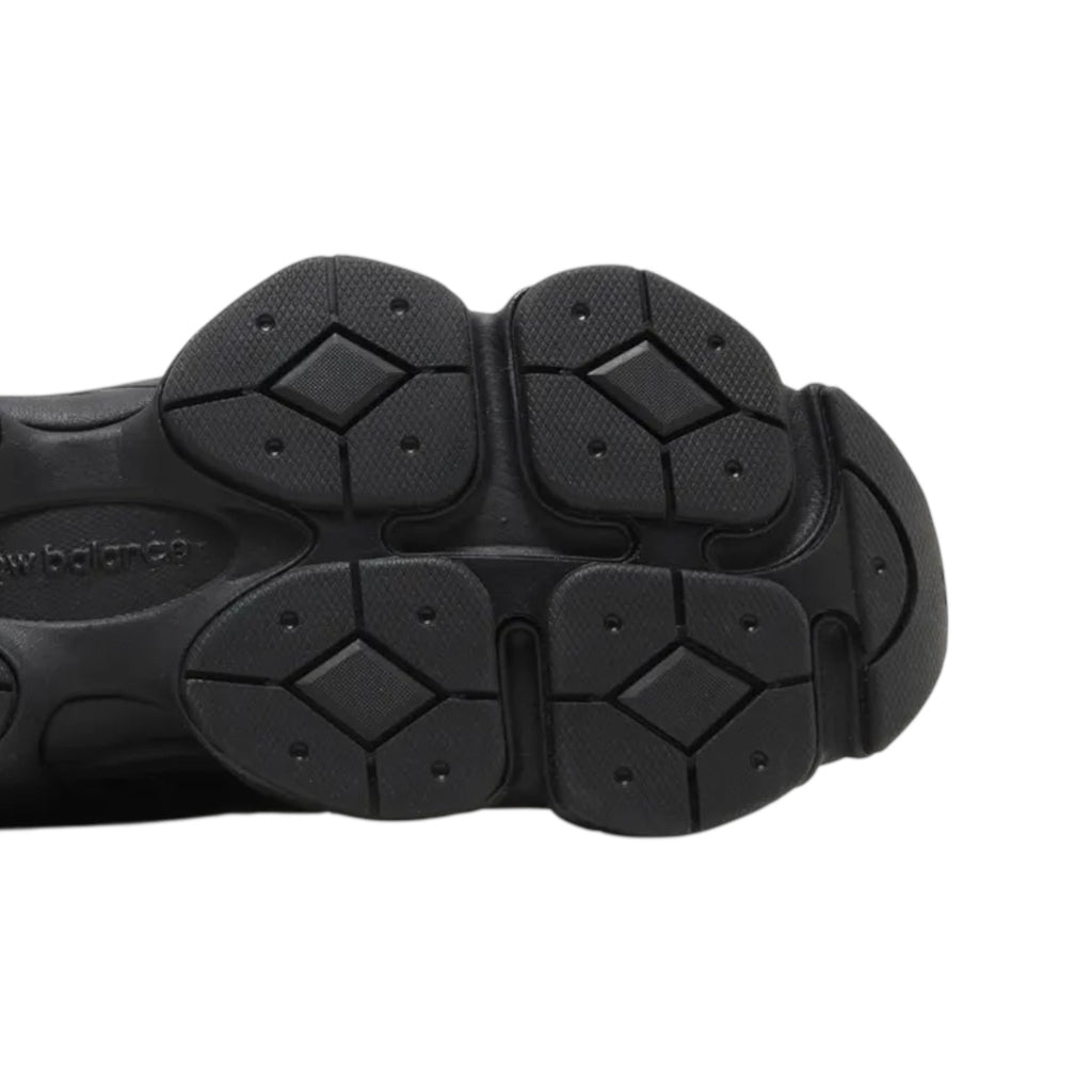 New Balance 9060 Triple Black