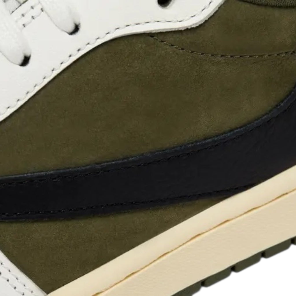 Jordan 1 Retro Low OG SP
Travis Scott Medium Olive